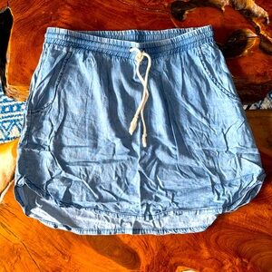 lightweight thin jean skirt - size L